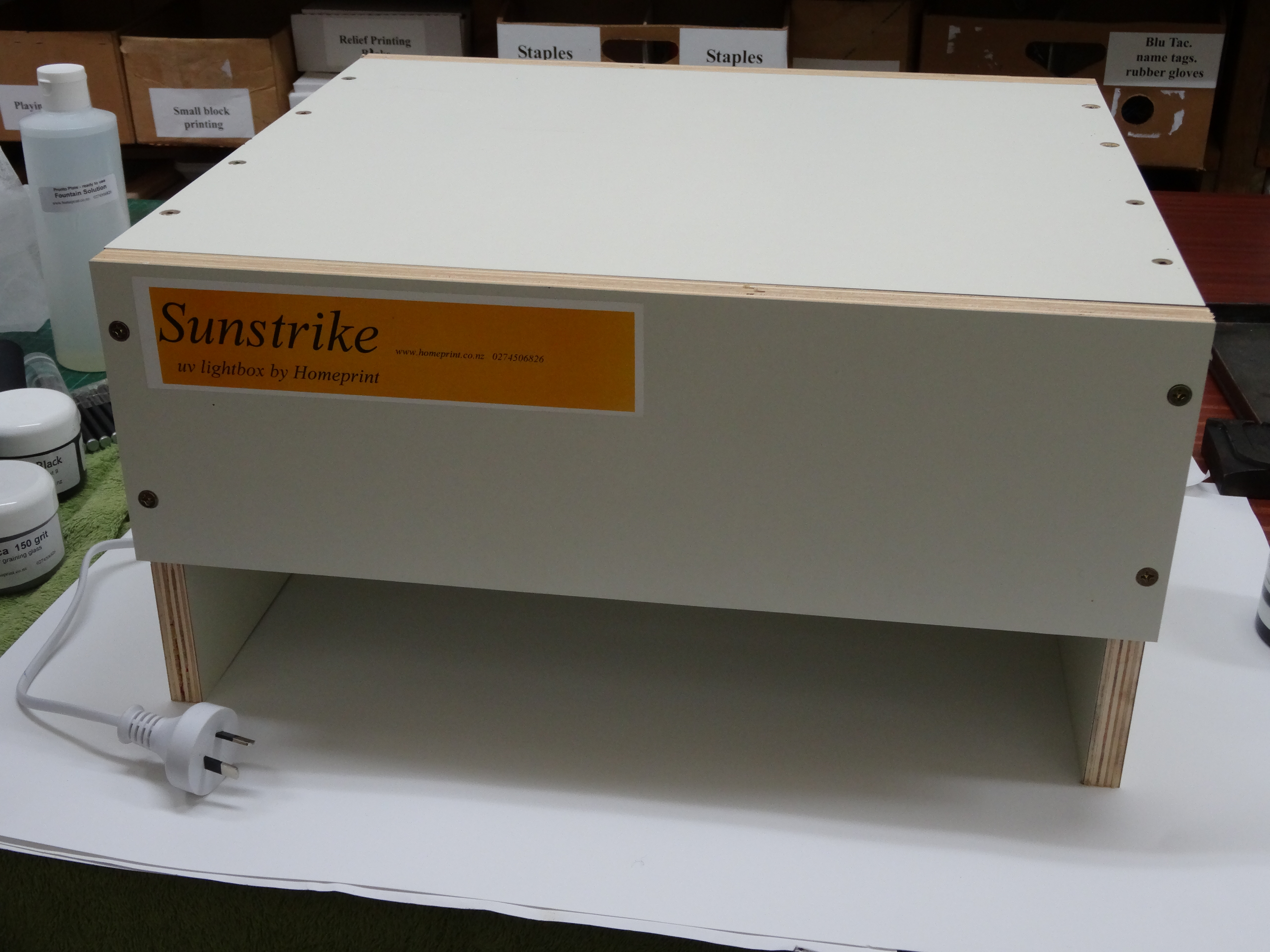 Sunstrike UV light box